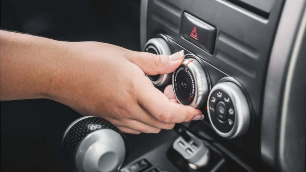operasi sistem aircond apabila suis diaktifkan