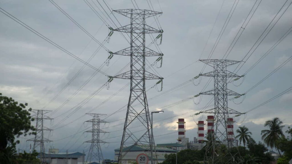 voltan tinggi dalam sistem bekalan elektrik malaysia